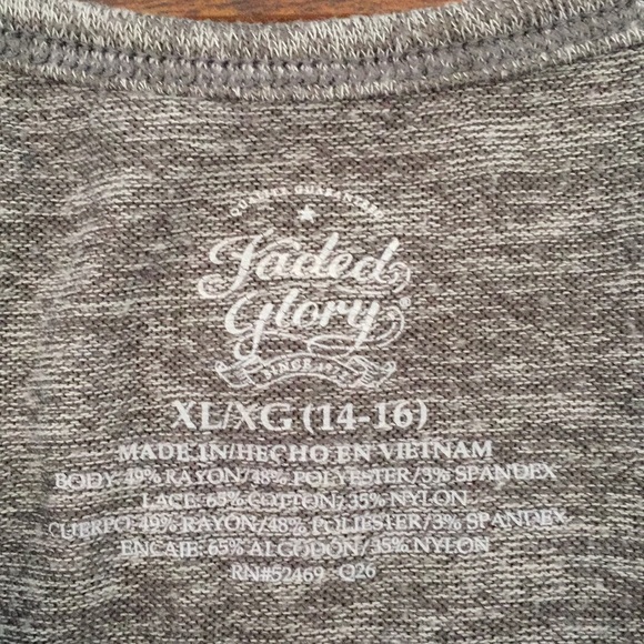 2 girls spring/summer shirts - Picture 3 of 5